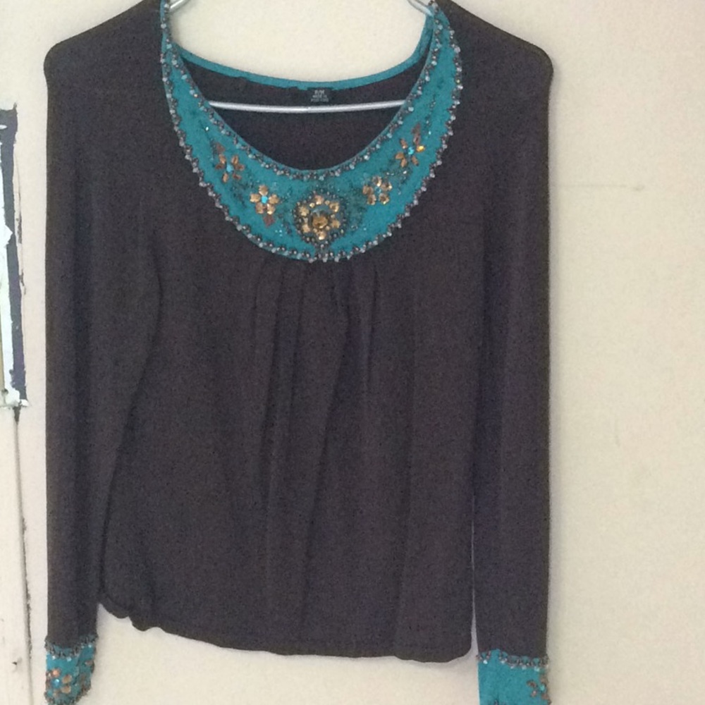 Jewel, Brown Top